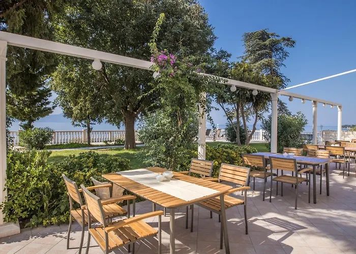 Gomila Bed & Breakfast