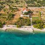 Gomila B&B 3*