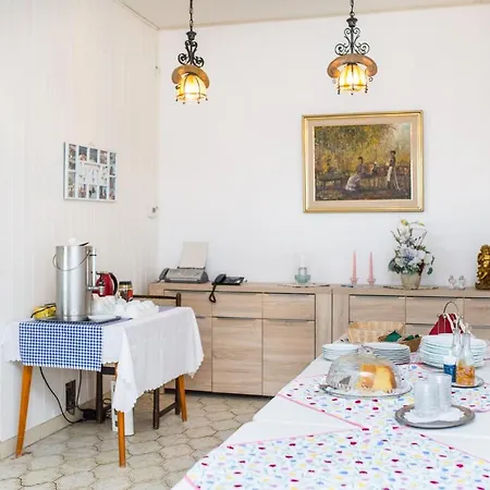 Frühstückspension Gomila Brist