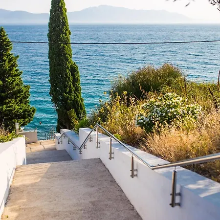 Frühstückspension Gomila 3*