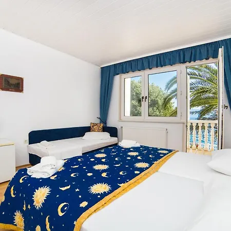 Gomila Frühstückspension